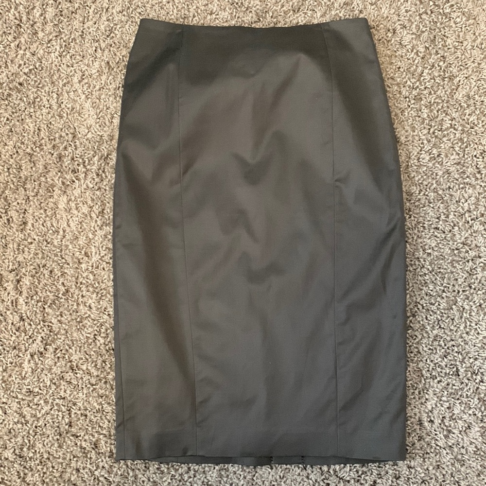 CASSIS - Sophisticated Pencil Skirt, Size 2, Color Gun Metal Grey